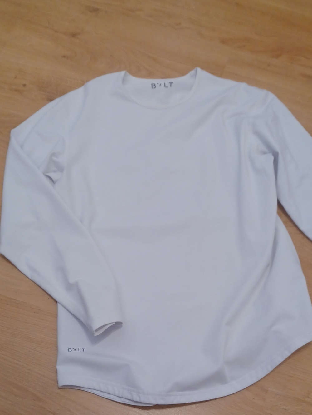 BLYTH Drop Cut Lux Pullovet LS Crew Neck Premium Basic White EUC L